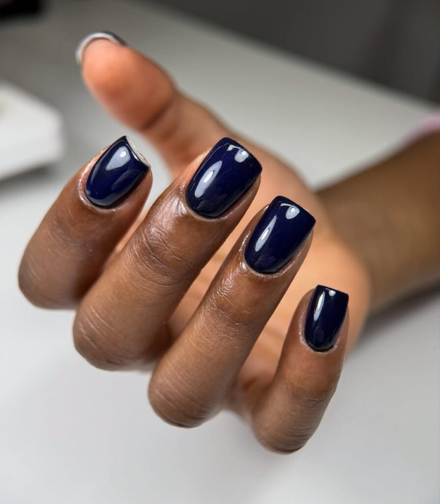 Azul-marinho